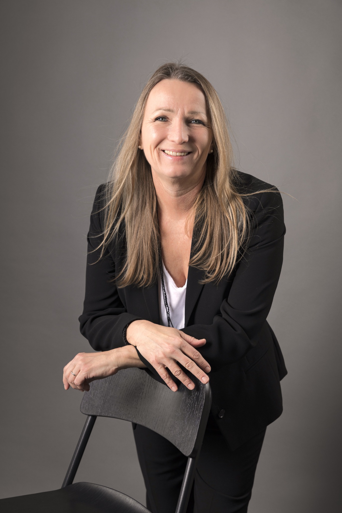 Daniela Draxl, Die Verkaufsdiplomatin
